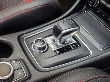 Mercedes-Benz A Class 2.0 A45 AMG Hatchback 5dr Petrol SpdS DCT 4MATIC Euro 6 (s/s) (360 ps) 7