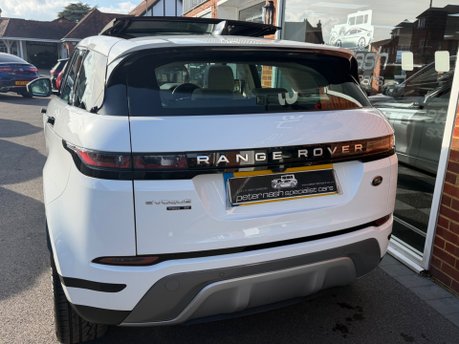 Land Rover Range Rover Evoque SE MHEV 12