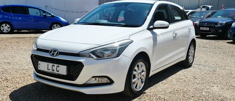Hyundai i20 MPI SE.AUTOMATIC..1 PREVIOUS OWNER,18 STAMPS,AIR CON,LAST OWNER  9 YEARS. 1