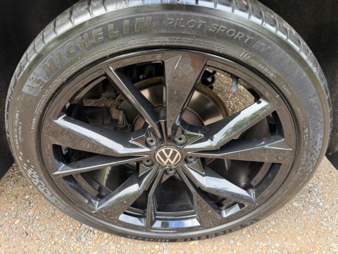 Volkswagen Tiguan R-LINE TDI DSG 34