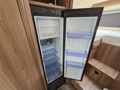 Swift Escape 684 Motor Home 40