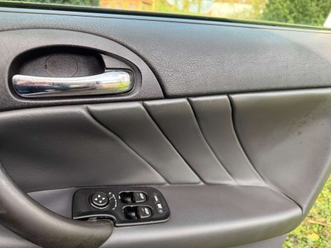 Alfa Romeo 147 1.6 147 Collezione TS 5dr 20