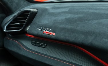 Ferrari 488 Pista 25