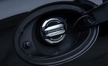 Porsche 911 GT3 TOURING (992.2) 33
