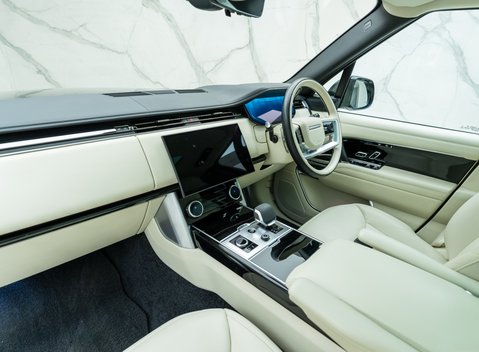 Land Rover Range Rover P400 AUTOBIOGRAPHY 19