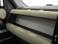 Land Rover Defender 3.0 Defender X-Dynamic HSE D MHEV Auto 4WD 3dr 25