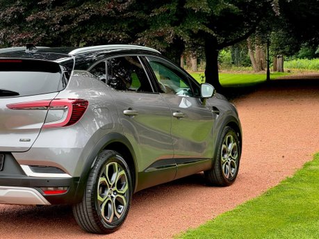 Renault Captur TECHNO E-TECH 12