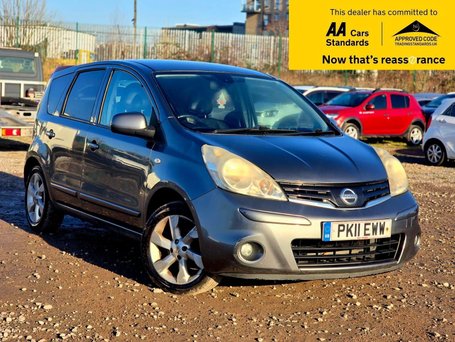2011 2011 (11) Nissan Note 1.6 16V Tekna Hatchback 5dr Petrol Auto Euro 5 (110 ps) photo