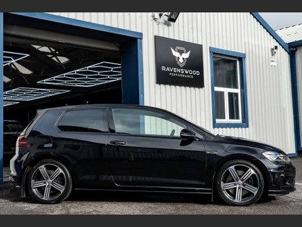 Volkswagen Golf 2.0 Golf R TSi Semi-Auto 4WD 3dr
