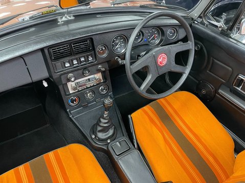 MG MGB ROADSTER 26