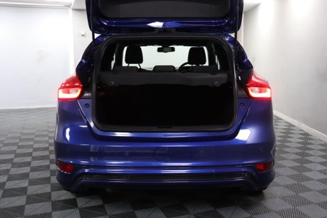 Ford Focus ST-LINE X 14