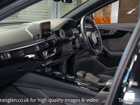 Audi A4 3.0 A4 Black Edition TDI Quattro Auto 4WD 4dr 19