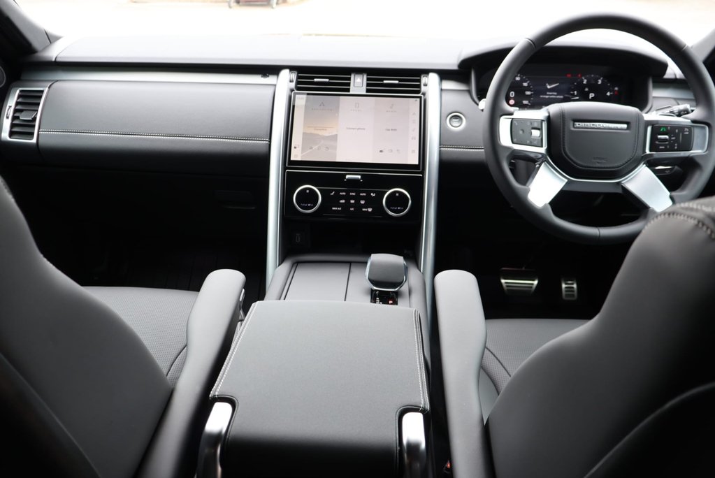 Land Rover Discovery 2026 COMMERCIAL DYNAMIC HSE STYLED BY SEEKER GENUINE REAR SEATS FITTED  20