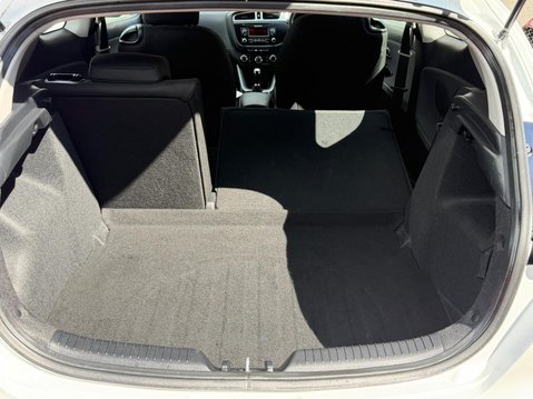 Kia Pro Ceed 1.4 VR7 Euro 5 3dr 13