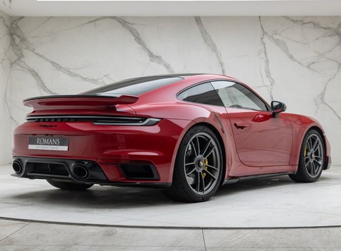 Porsche 911 Turbo S (992) Lightweight 6