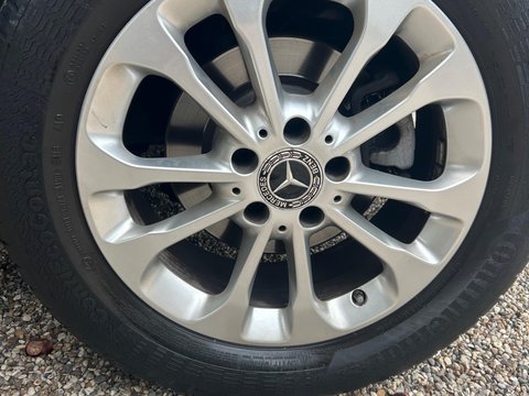 Mercedes-Benz GLA 1.6 GLA200 SE (Executive) Euro 6 (s/s) 5dr 33