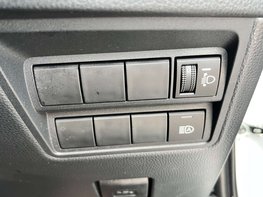 Toyota Yaris ICON HEV CVT 58