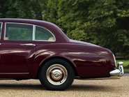 Bentley S1 Continental Mulliner Flying Spur 11