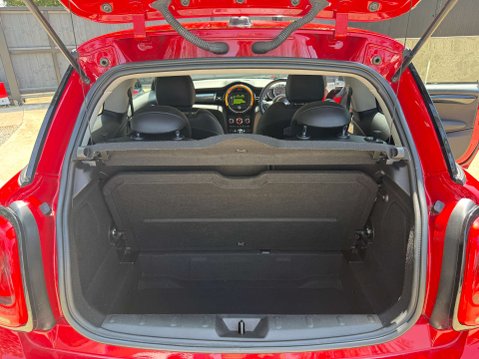 Mini Hatch 2.0 Cooper S Works 210 3dr 84