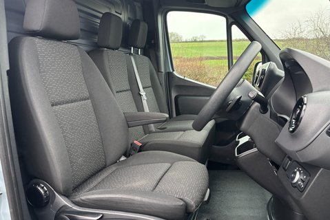 Mercedes-Benz Sprinter 315 Cdi Premium 9g-Tronic Mwb Lr Panel Van 4