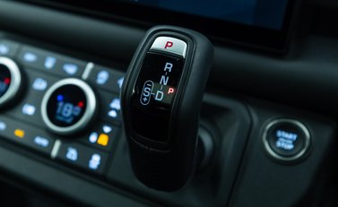 Land Rover Defender 90 V8 P525 23