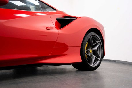 Ferrari F8 3.9 F8 Tributo Semi-Auto 2dr 16