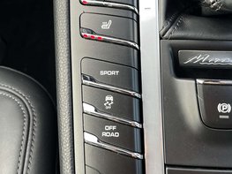 Porsche Macan 3.0 Macan S Semi-Auto 4WD 5dr 55