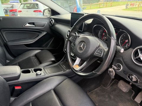 Mercedes-Benz A Class 1.6 A180 Sport (Executive) 7G-DCT Euro 6 (s/s) 5dr 13