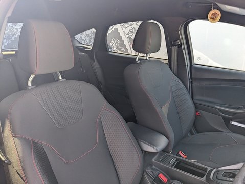 Ford Focus ST-LINE 13