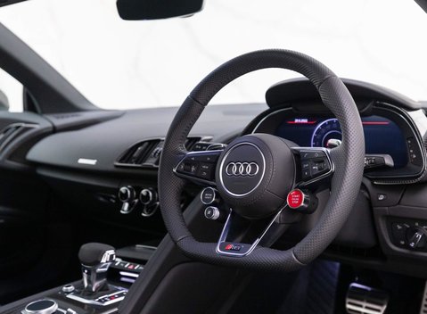 Audi R8 V10 Performance Carbon Black 8