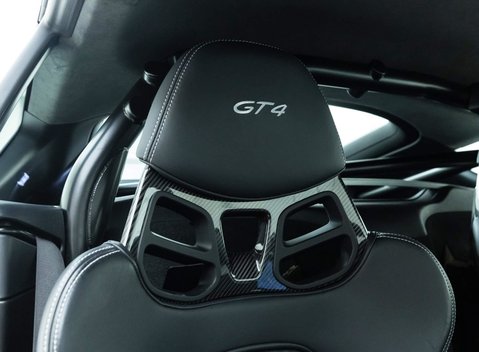 Porsche Cayman GT4 (718) 7