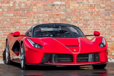 Ferrari LaFerrari Aperta
