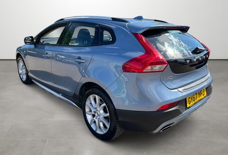 Volvo V40 T3 [152] Cross Country Pro 5dr Geartronic