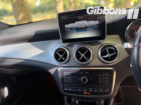 Mercedes-Benz GLA 2.1 GLA 220 D 4Matic AMG Line Premium Auto 4WD 5dr 33