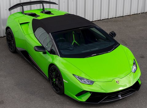 Lamborghini Huracan Spyder LP640-4 Performante 7