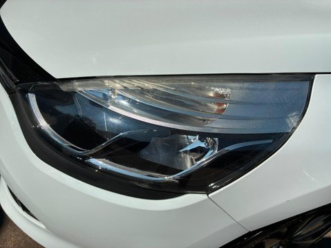 Renault Clio 0.9 TCe Dynamique S MediaNav Euro 5 (s/s) 5dr 28
