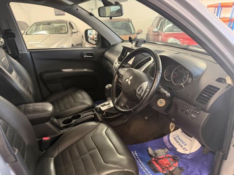 Mitsubishi L200 2.5 DI-D Barbarian Auto 4WD Euro 5 4dr (LB) 10