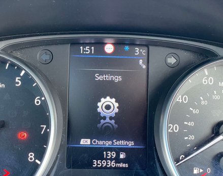 Nissan Qashqai 1.3 Qashqai N-Connecta DiG-T 5dr 27