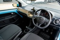 Volkswagen Up BASE 4