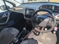 Peugeot 2008 E-HDI FELINE 13