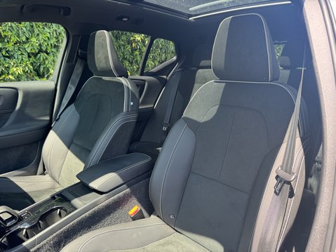 Volvo XC40 Recharge 69kWh Ultimate SUV 5dr Electric Auto (231 ps) 8