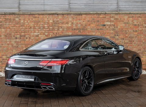 Mercedes-Benz S63 AMG Coupe 7