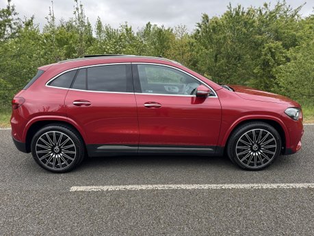 Mercedes-Benz GLA Class GLA 220D 4M AMG Line Premium Plus Auto Diesel PAN ROOF/MEMORY SEATS/360 CAM 4