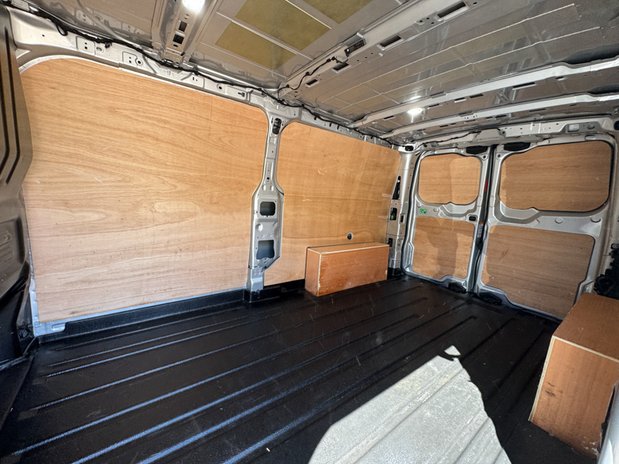 Ford Transit Custom AUTO LWB [SOLD MM] L2H1 Limited 320 Air Con Alloys Camera Sensors EURO 6 11