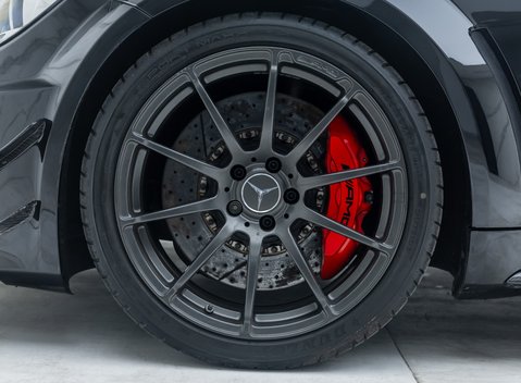 Mercedes-Benz C63 AMG BLACK SERIES 27