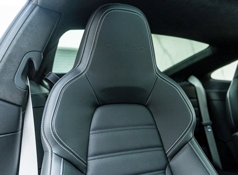 Porsche 911 Turbo S (992) 11