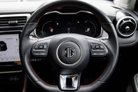 MG ZS SE 15