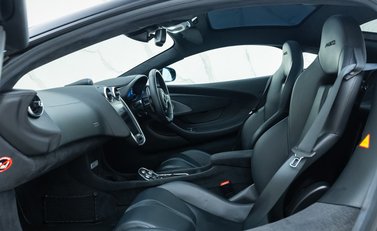 McLaren 570 GT MSO Black Collection 20