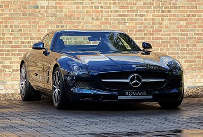 Mercedes-Benz SLS AMG