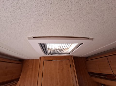Auto-Trail Cheyenne 740s E 29